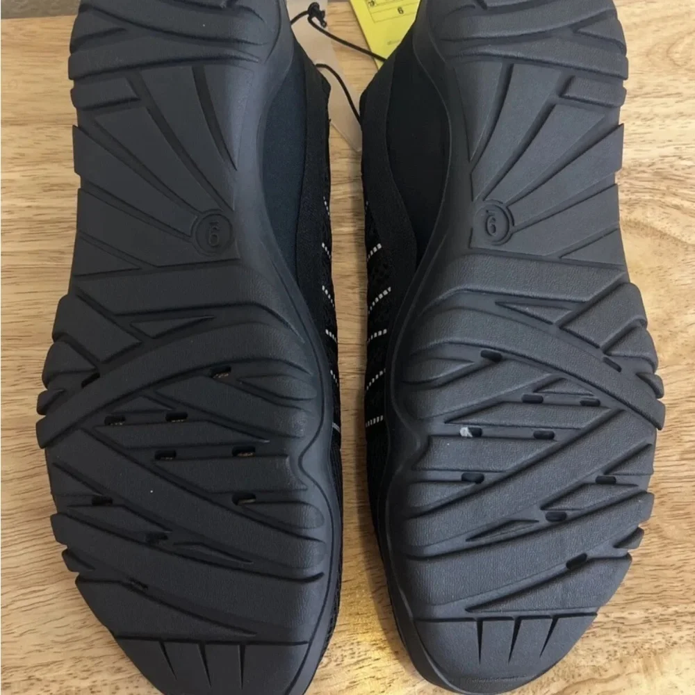 All in Motion Black Boat Men Shoes with Elastic Lacing